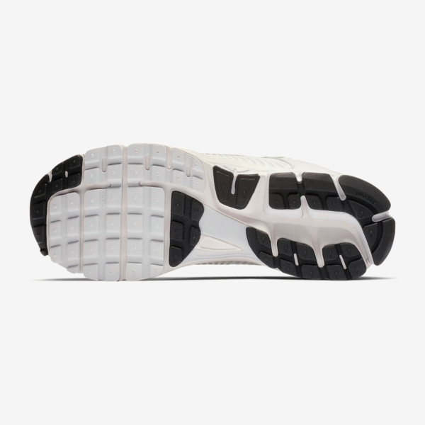 nike zoom vomero 5 - Image 4