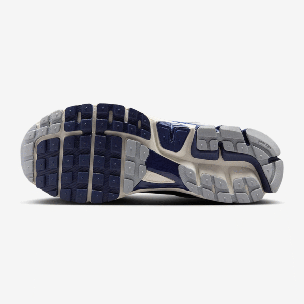 nike zoom vomero 5 - Image 4