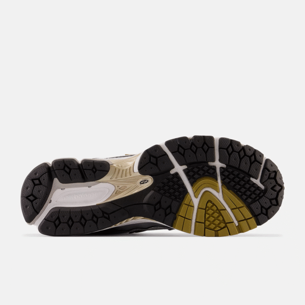 new balance 1906r - Image 4
